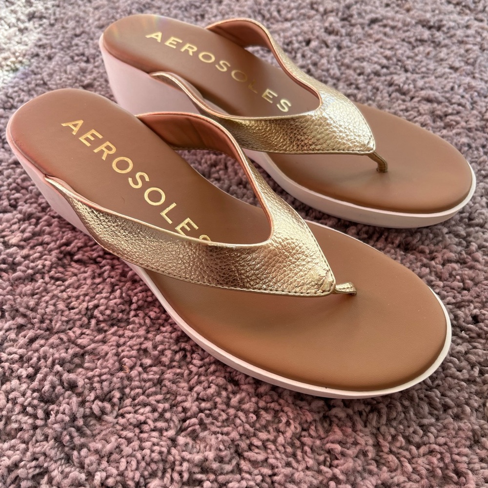 AEROSOLES Metallic Gold Wedge Sandals